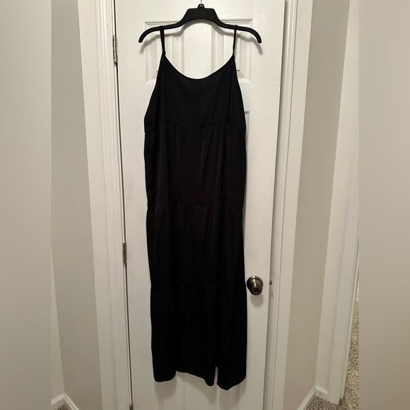 LulaRoe black Maxi dress size large adjustable spaghetti straps tiered ruffles - Picture 5 of 5